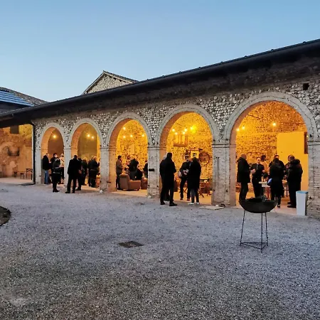 Corte Degli Artisti